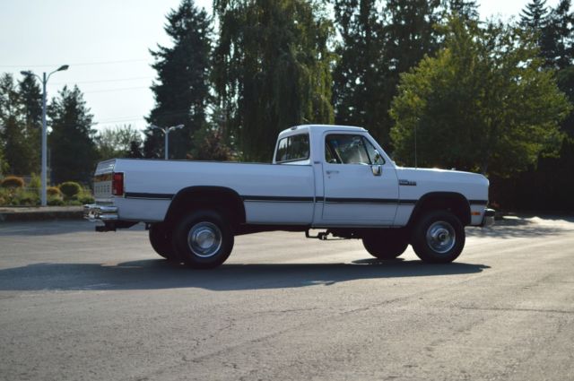 1991 Dodge Ram 2500 - photo 10