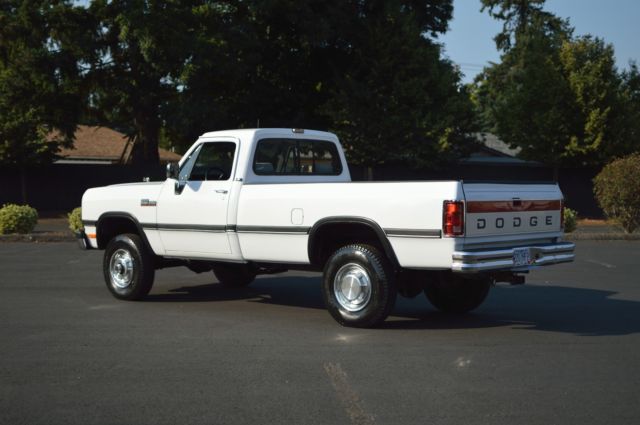 1991 Dodge Ram 2500 - photo 6