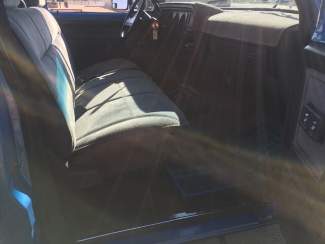 1991 Dodge Ram 2500 - photo 11