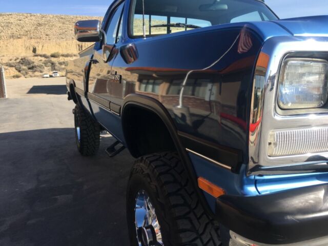 1991 Dodge Ram 2500 - photo 5
