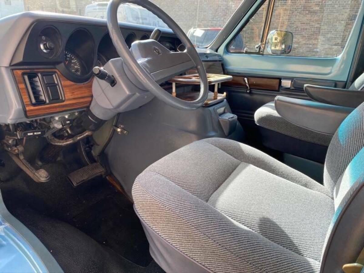 1991 Dodge Ram Wagon B150 - photo 6