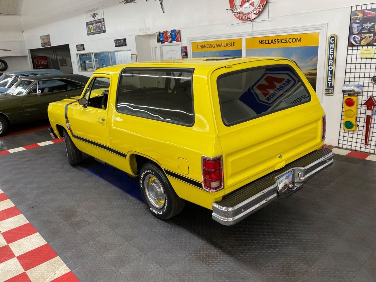 1991 Dodge Ramcharger - 390 STROKER ENGINE - 500 LBFT TORQUE - SEE VIDEO - photo 2