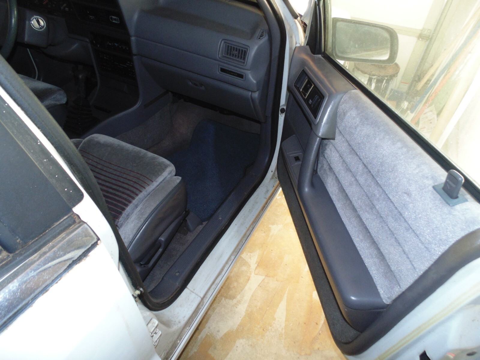 1991 Dodge Spirit R/T - photo 7