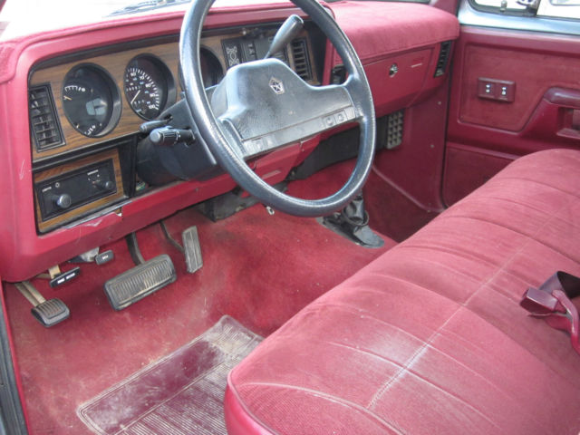 1991 Dodge Other Pickups SE - photo 4
