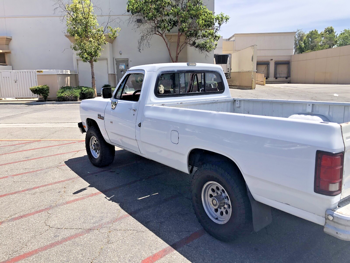 1991 Dodge W250 - photo 6