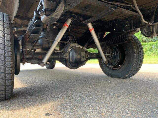 1991 Dodge W350 - photo 10
