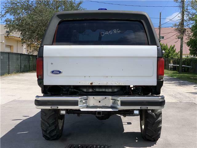 1991 Ford Bronco -- - photo 8