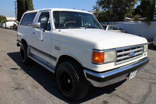 1991 Ford Bronco XLT 4WD Automatic 8 Cylinder NO RESERVE 1991 Ford Bronco XLT
