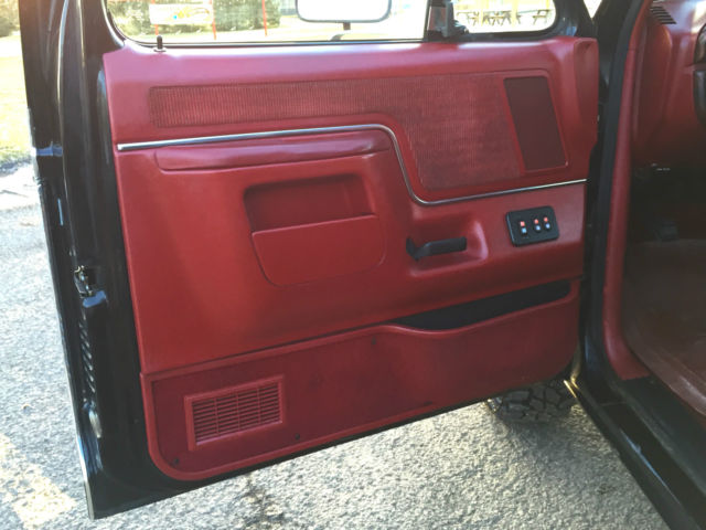 1991 Ford Bronco XLT - photo 12