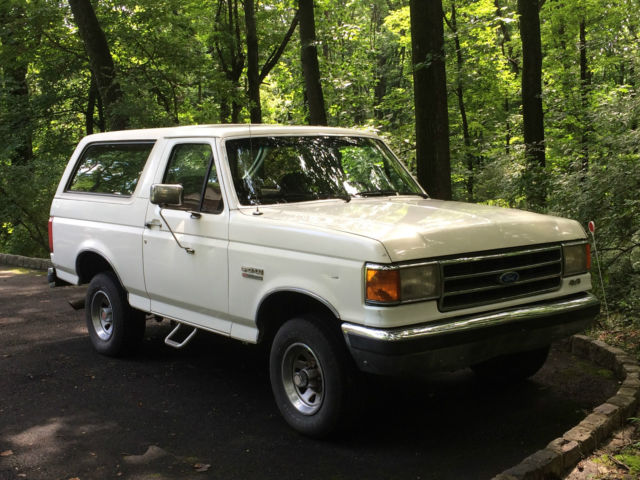 1991 Ford Bronco XLT 4x4 5.8L EFI V8 (White) NO RUST/California Miles NO RESERVE 1991 Ford Bronco XLT