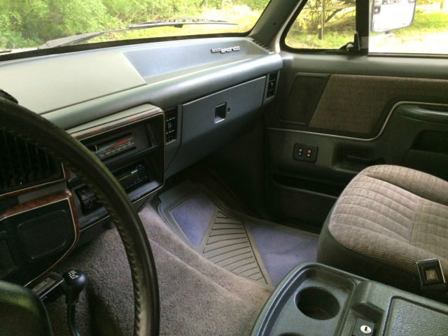 1991 Ford Bronco XLT - photo 11