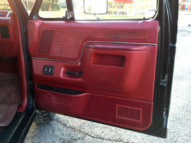 1991 Ford Bronco XLT - photo 8