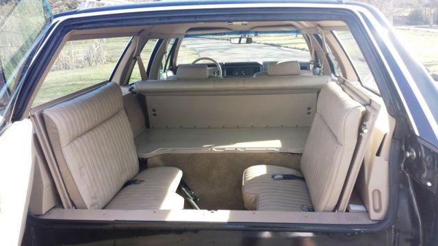 1991 Ford Crown Victoria Country Squire LX Station Wagon - photo 8