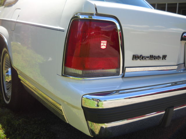 1991 Ford Crown Victoria LS - photo 13