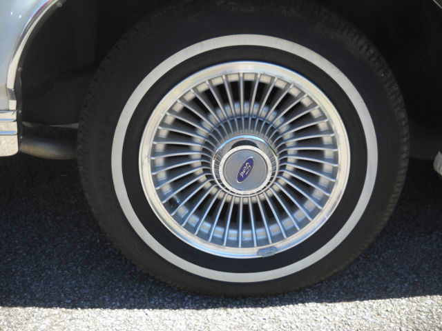 1991 Ford Crown Victoria LS - photo 9