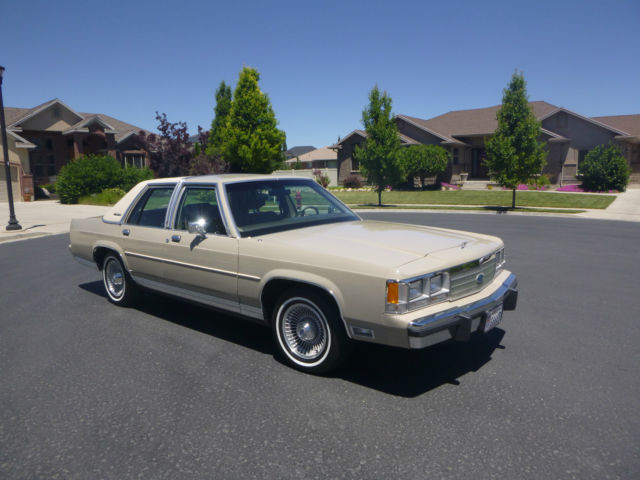 1991 Ford Crown Victoria LX - photo 4