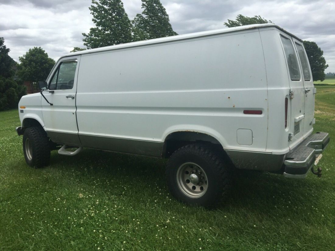 1991 Ford E-Series Van - photo 2