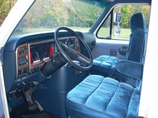 1991 Ford E-Series Van - photo 8