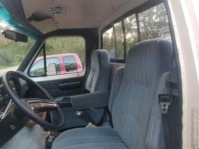 1991 Ford E-Series Van - photo 4