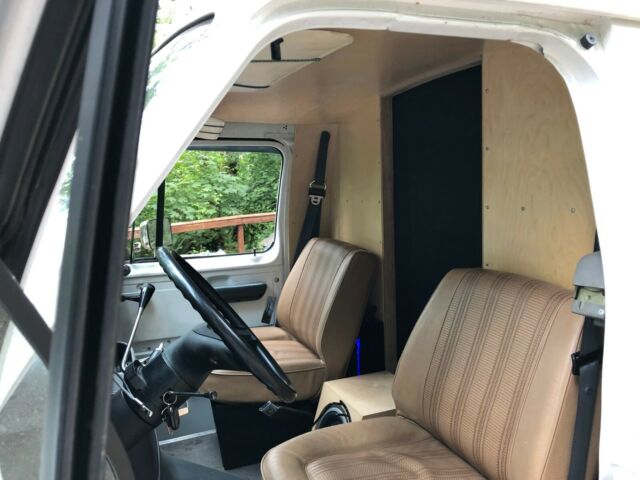 1991 Ford E-Series Van cargo van - photo 3