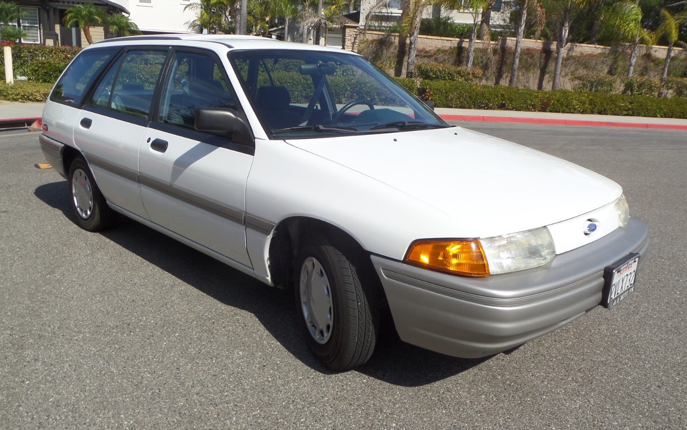 1991 Ford Escort LX Wagon 1-Owner Only 50K Original Miles SWEET RIDE! - photo 3