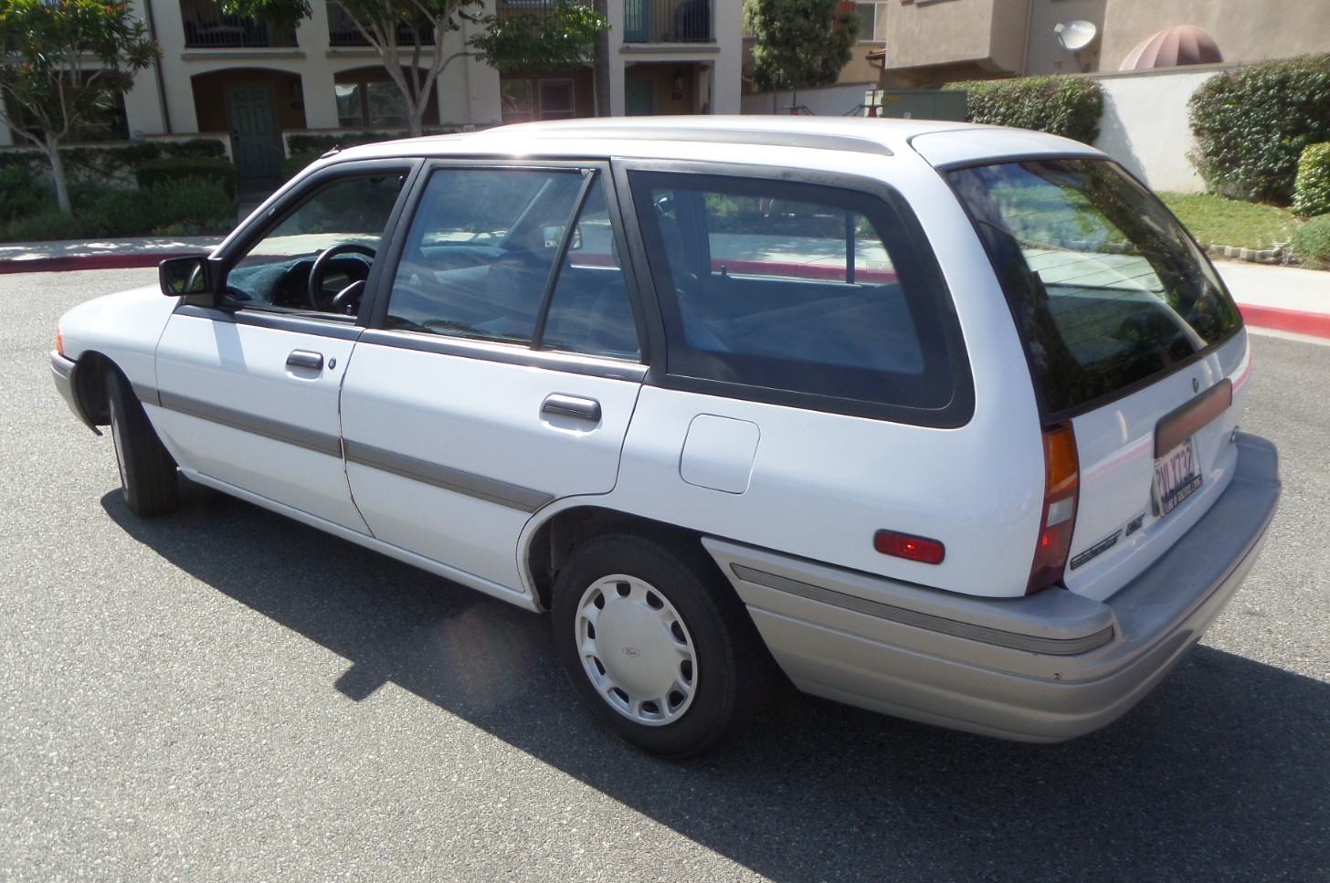 1991 Ford Escort LX Wagon 1-Owner Only 50K Original Miles SWEET RIDE! - photo 5