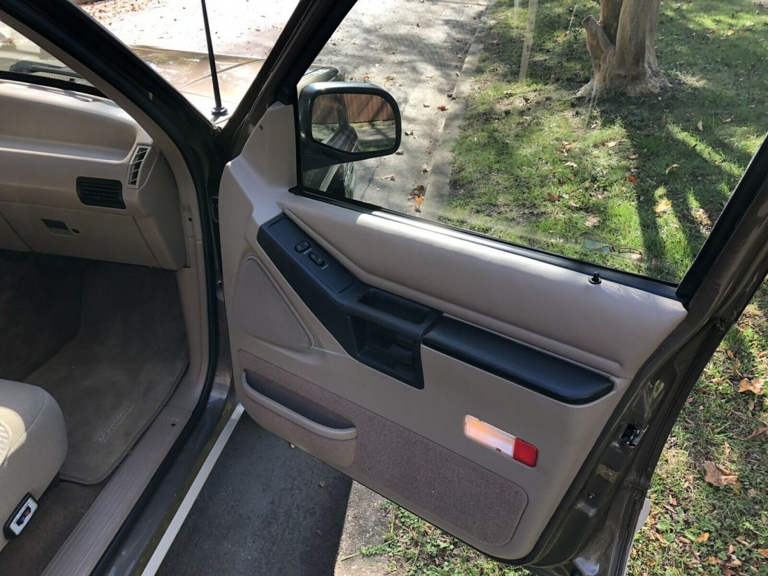 1991 Ford Explorer - photo 11