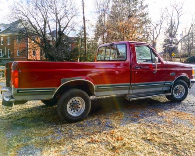 1991 Ford F-150 XLT Standard Cab Pickup 2-Door - photo 11