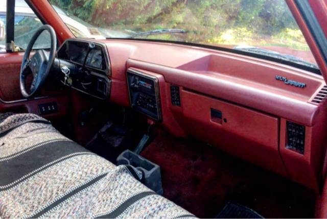 1991 Ford F-150 XLT Standard Cab Pickup 2-Door - photo 3
