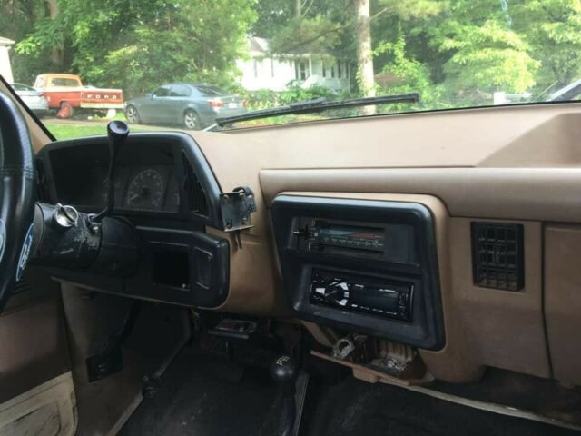 1991 Ford F-250 Standard Cab - photo 6