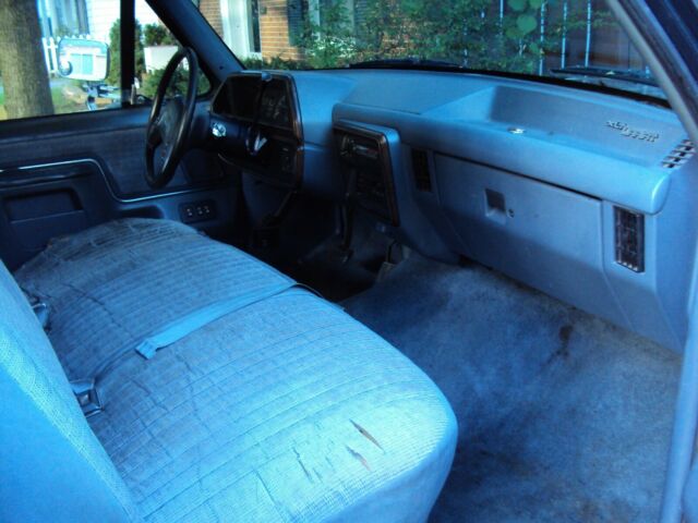 1991 Ford F-250 LXT Lariat - photo 2