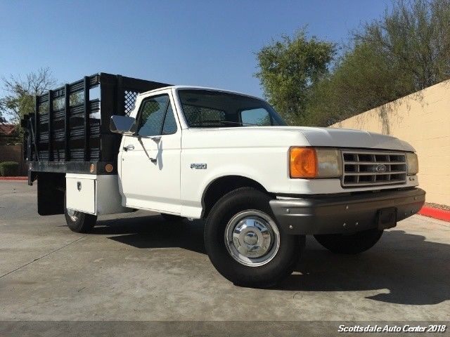 1991 Ford F-250 Custom XL, 8' Flat/Stake Bed, Lift Gate - photo 2
