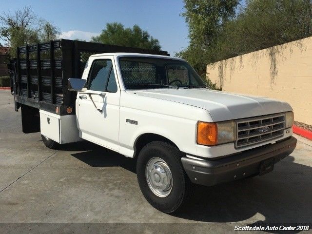 1991 Ford F-250 Custom XL, 8' Flat/Stake Bed, Lift Gate - photo 3