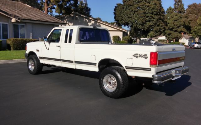 1991 Ford F-250 XLT - Lariat - 4x4 - photo 3