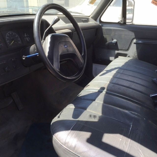 1991 Ford F-350 - photo 9