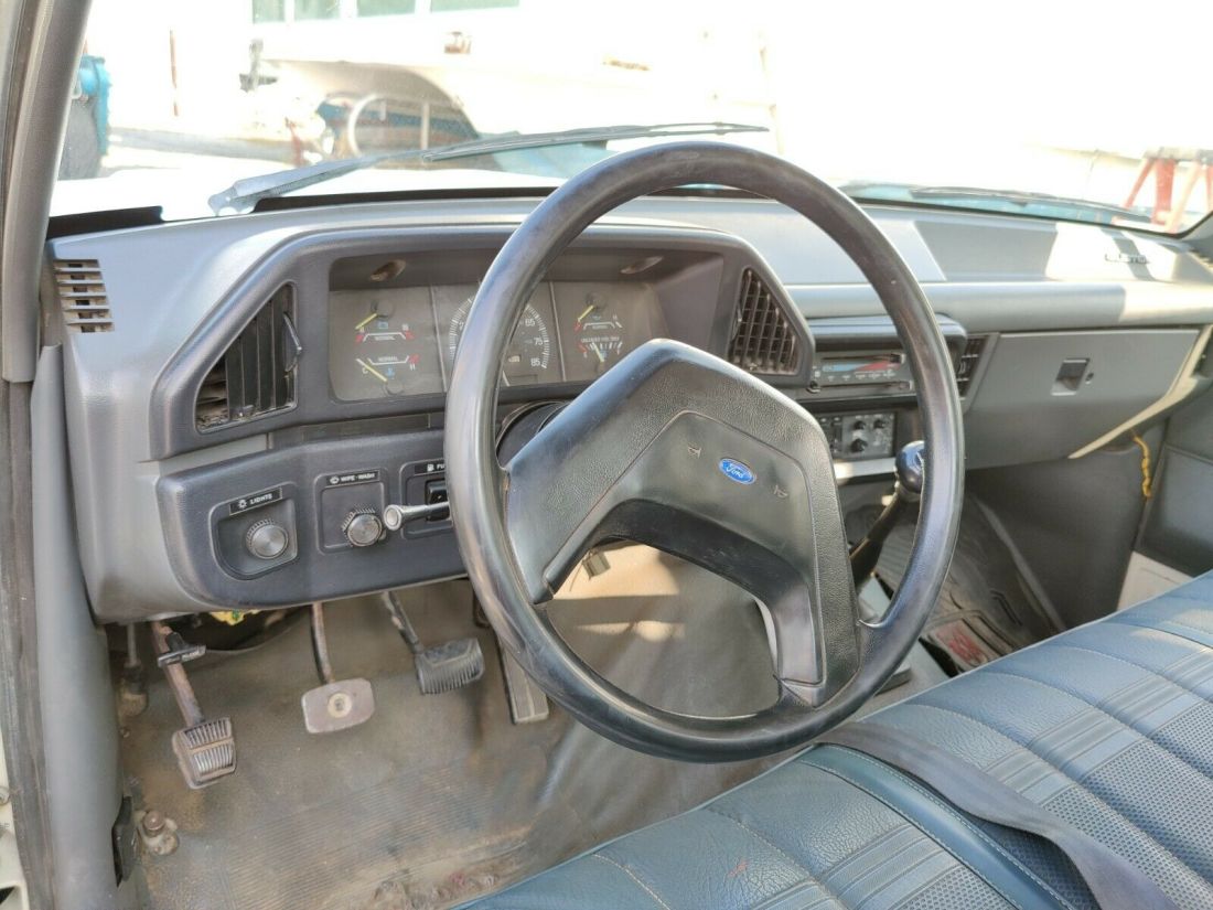 1991 Ford F-350 XLT lariat - photo 8