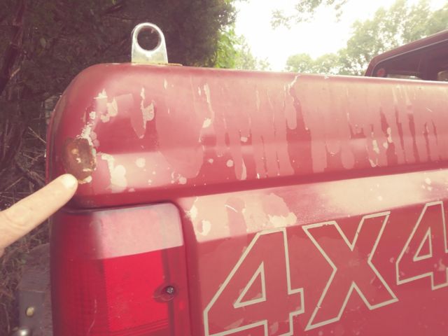 1991 Ford F-150 XL 4WD Shortbed 5 speed barnfind - photo 5