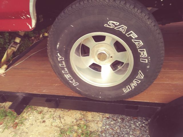 1991 Ford F-150 XL 4WD Shortbed 5 speed barnfind - photo 6