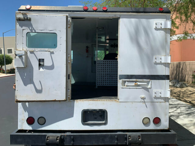 1991 Ford F-700 ARMORED TRUCK - photo 6