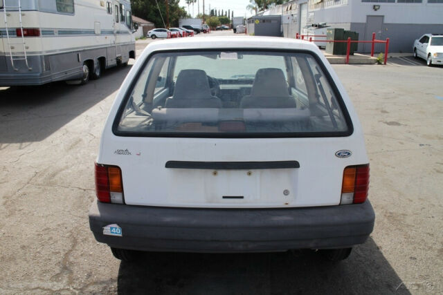 1991 Ford Festiva - photo 4