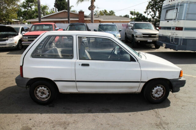 1991 Ford Festiva - photo 6