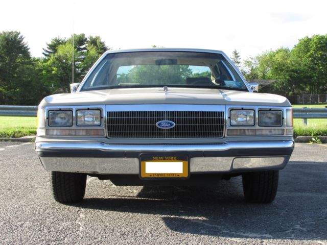 1991 Ford Crown Victoria Police Interceptor - photo 10