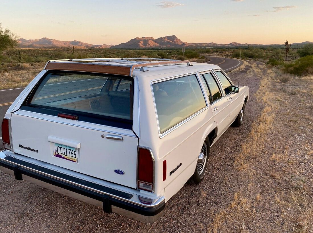 1991 Ford Crown Victoria LTD LX Station Wagon - photo 4