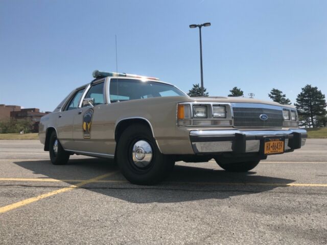 1991 Ford LTD Crown Victoria Police Interceptor “P72” 351 Windsor all original! 1991 Ford Crown Victoria Police Interceptor