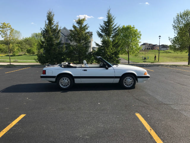 1991 Ford Mustang LX - photo 2