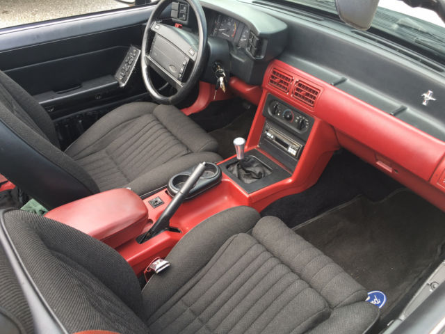 1991 Ford Mustang - photo 9