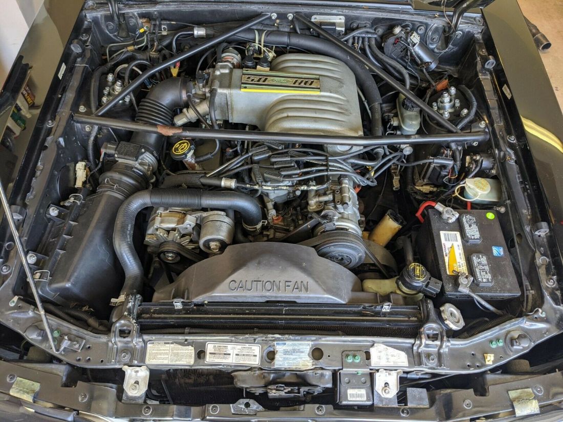 1991 Ford Mustang GT - photo 11