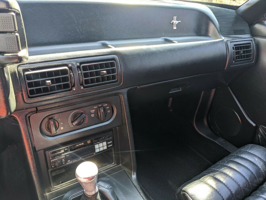 1991 Ford Mustang GT - photo 7