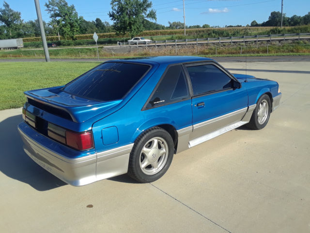 1991 Ford Mustang GT - photo 3