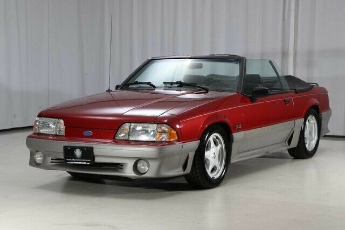 1991 Ford Mustang GT Convertible 5MT - photo 3